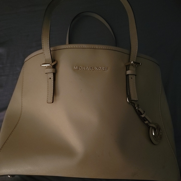 Authentic MK purse - Picture 2 of 6